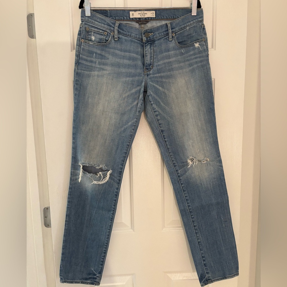 Vintage Abercrombie & Fitch Y2K low-rise, factory-distressed jeans- 8R (29 x 31)